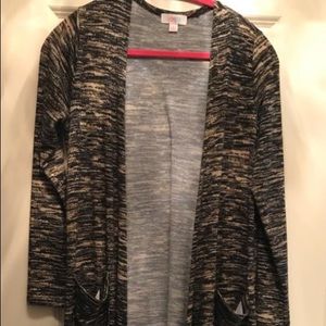 ❤️ sale LulaRoe small camo Sarah